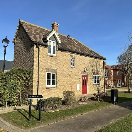 Holiday home Meadow View - Part Of The The Bay Village With Pool, Gym And Direct Access, Pub, Restaurant, Tennis And Meadows Walks Filey