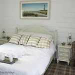 Meadow View - Part Of The The Bay Village With Pool, Gym And Direct Access, Pub, Restaurant, Tennis And Meadows Walks Nyaraló