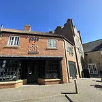 Meadow View - Part Of The The Bay Village With Pool, Gym And Direct Access, Pub, Restaurant, Tennis And Meadows Walks Filey